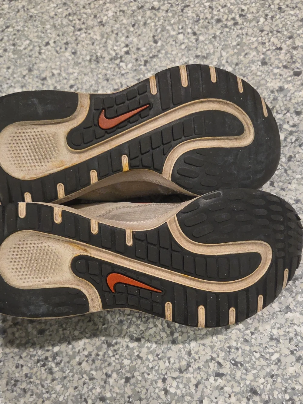 Nike React Escape Run Shoes Size 9